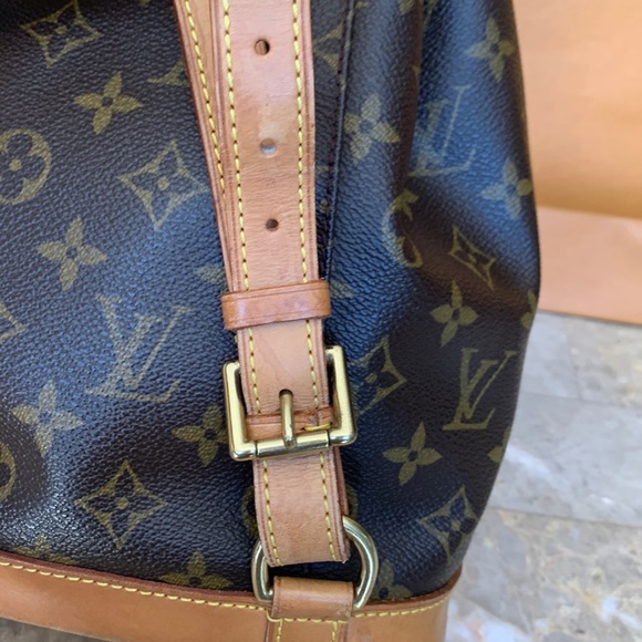 Beautiful Louis Vuitton Montsouris MM Backpack - Picture 11 of 16